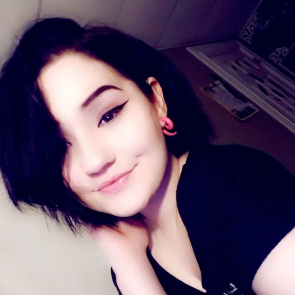 Meet your Posher, Gabbi - Picture 1 of 1